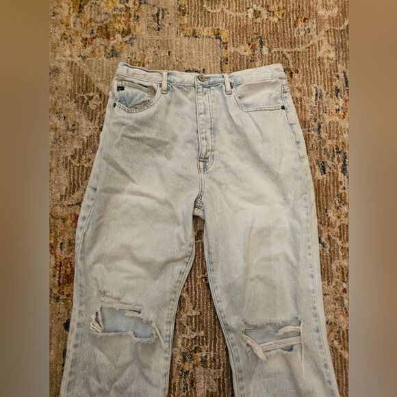 KanCan distressed straight leg jeans sz 11/29 with 32" inseam - Picture 5 of 6